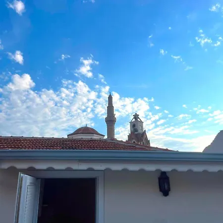 펜션 Saatli Cami *